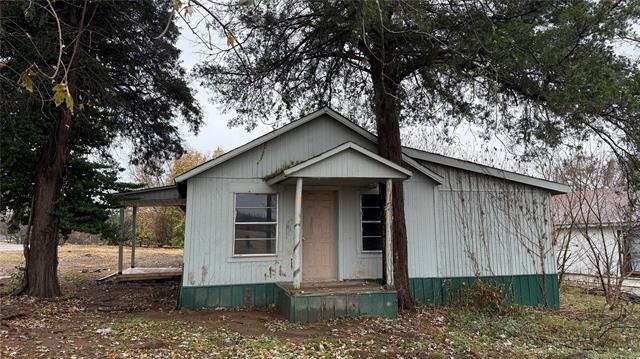 520 E 5th Street, Hulbert, Oklahoma 74441, USA
