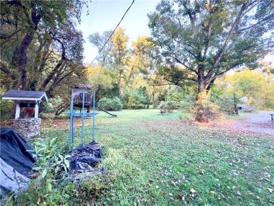 825 Youngstown Lowellville Road, Lowellville, Ohio 44436, Estados Unidos