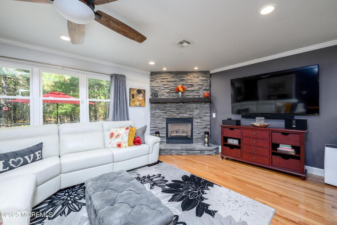 103 Troumaka Street, Toms River, New Jersey 08757, États-Unis