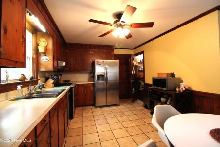 2105 Southview Drive, Greenville, 北卡罗来纳州 27858, 美国