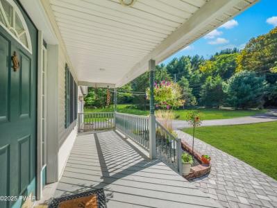 104 Meadow Court, Milford, Pennsylvania 18337