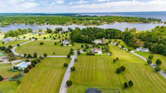 40 Meadow Lane, Arapahoe, North Carolina 28510