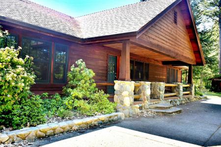 7419 Holland Corner Road, Cave Junction, Oregon 97523, USA