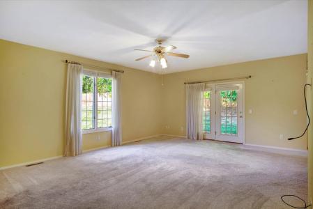 1750 W Bennett Street 4b, Springfield, מיזורי 65807, ארצות הברית של אמריקה 