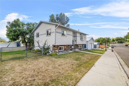 1106 W 12th Street, Laurel, 蒙大拿州 59044, 美国