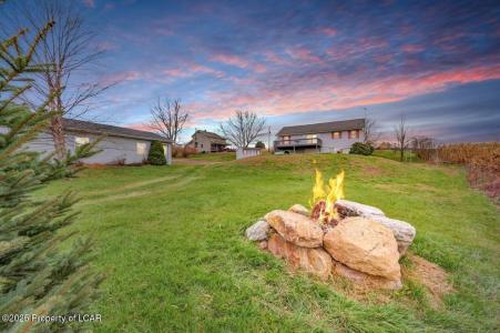 69 Old St Johns Lane, Drums, Pensilvania 18222, Estados Unidos