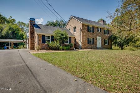 140 Alf Taylor Road, Johnson City, テネシー 37601, アメリカ合衆国