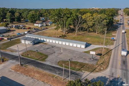 2801 & 2803 Veterans Memorial Drive, Mt Vernon, Illinois 62864