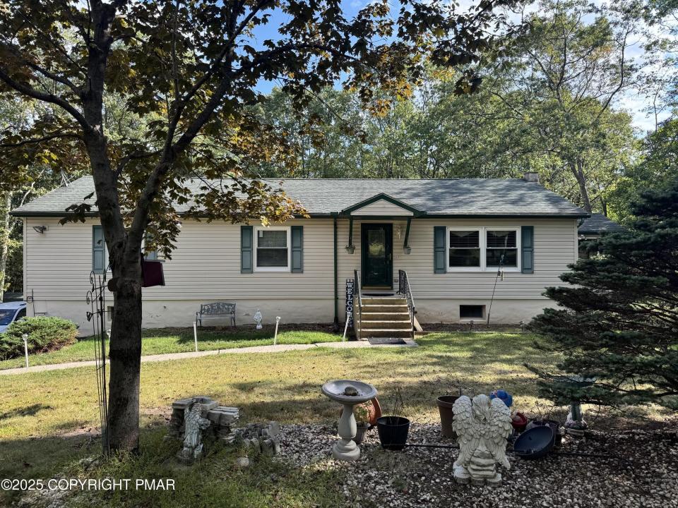 692 Watercrest Avenue, Effort, Pennsylvania 18330, Stati Uniti