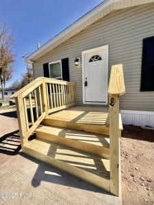 115 Middle Road, Greentown, Pennsylvania 18426