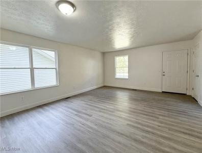 247 Reed Avenue, Campbell, أوهايو 44405, الولايات المتحدة