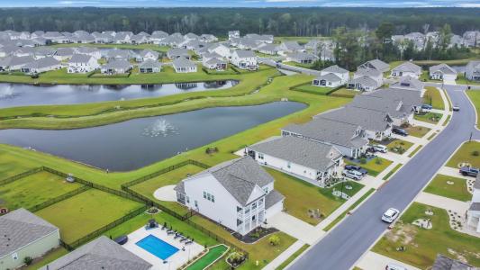 7105 McGregor Dr., Little River, South Carolina 29566, USA