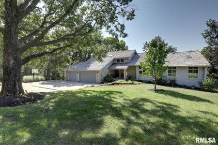 100 S QUAIL WALK Road, Macomb, Illinois 61455, USA