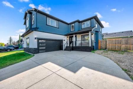 80 CANOE SQUARE SW, Airdrie, Alberta T4B 2N6, Canada