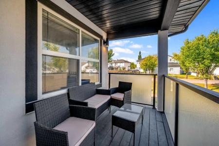 80 CANOE SQUARE SW, Airdrie, Alberta T4B 2N6, Canada