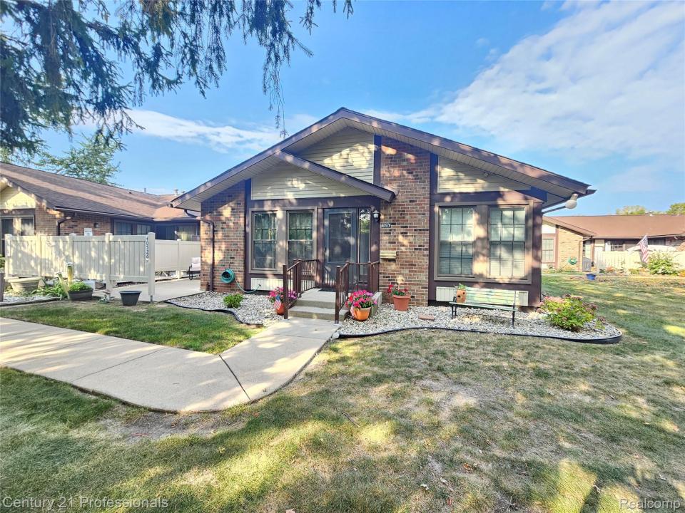 40526 Newport Drive, Plymouth, Мичиган 48170, Соединенные Штаты