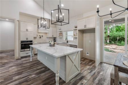 5847 Thousand Oaks Road, College Station, Texas 77845, États-Unis