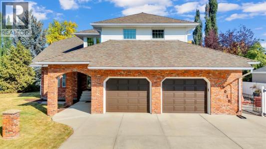 6018 58 STREET, Olds, Alberta T4H 1K3, Canada