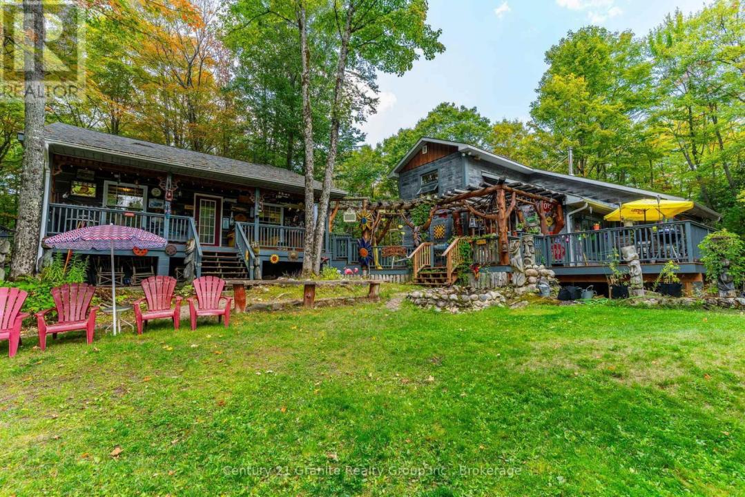 17502 HIGHWAY 118, Highlands East (monmouth), אונטריו K0L 2Y0, קנדה 