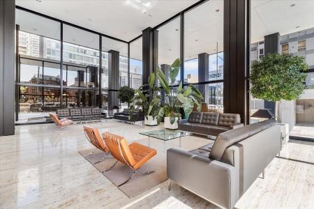 3  Rue Westmount-Square, Westmount, 魁北克省 H3Z 2S5, 加拿大