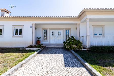 Porto de Mós, Leiria 2485-070, Portugal