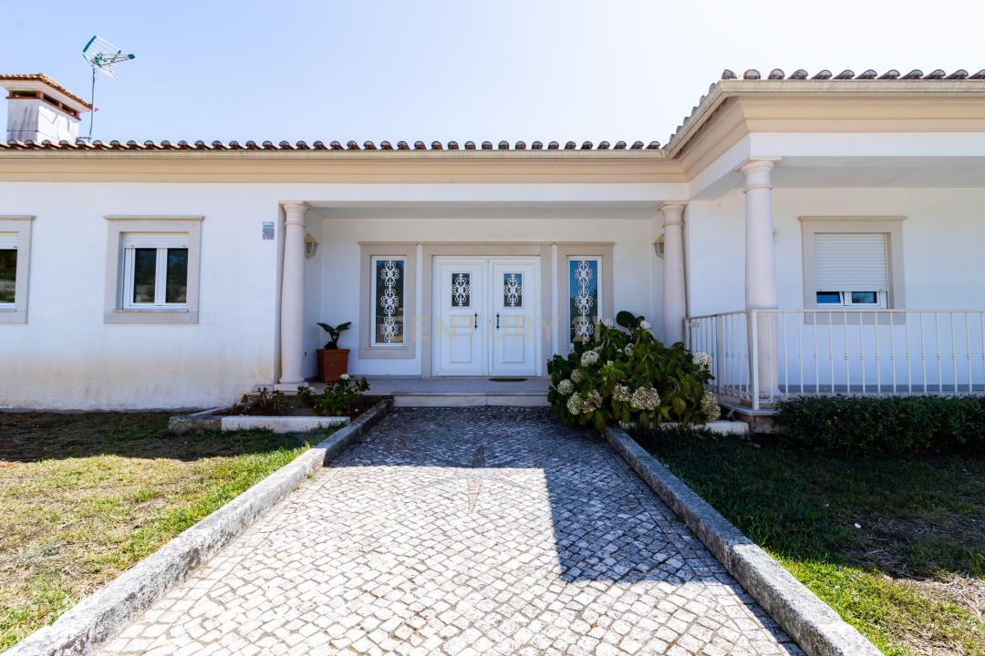 Porto De Mós, Leiria 2485-070, Portugal