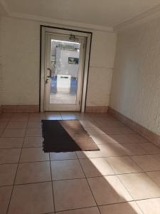 6451 N California Avenue N , 2, Chicago, 伊利诺斯州 60645, 美国