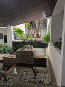 Los Samanes Residencias La Loma, Caracas, Miranda 1080, Venezuela