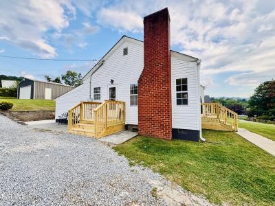 910 Fairview Street, Elizabethton, Tennessee 37643, USA