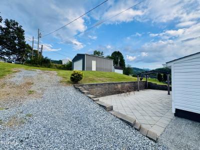 910 Fairview Street, Elizabethton, Tennessee 37643, USA