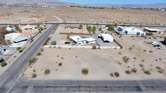 1225 Navajo Drive, Bulllhead, Arizona 86442