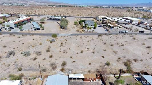 1350 Navajo Drive, Bullhead, Arizona 86442