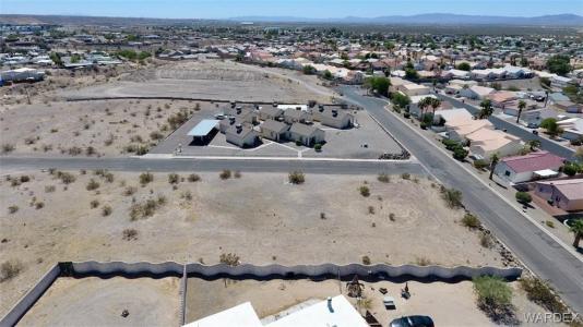 1205 Navajo Drive, Bullhead City, 亚利桑纳州 86442, 美国