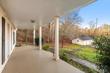 1056 Big Creek Road, Madisonville, Tennessee 37354, USA