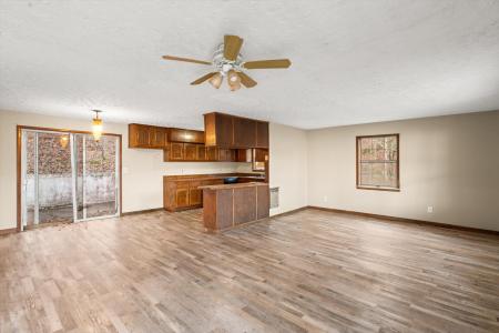 1056 Big Creek Road, Madisonville, Tennessee 37354, USA