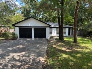 24 E Bigelow Oak Court, The Woodlands, Texas 77381