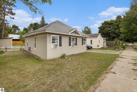 414 Wright Street, Cadillac, Michigan 49601, Amerika Birleşik Devletleri