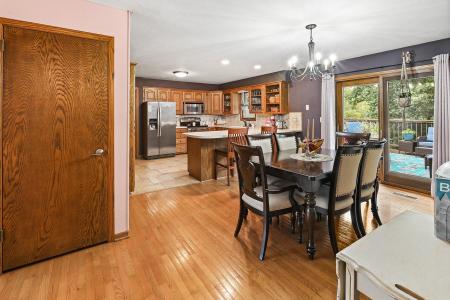 1326 E 7th Street, Pella, Iowa 50219