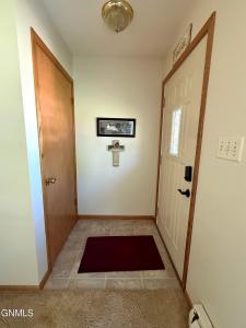 614 14th Street, Jamestown, 北达科他州 58401, 美国