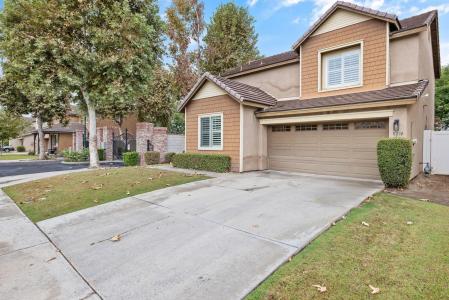 8214 Prentice Hall Drive, Bakersfield, California 93311