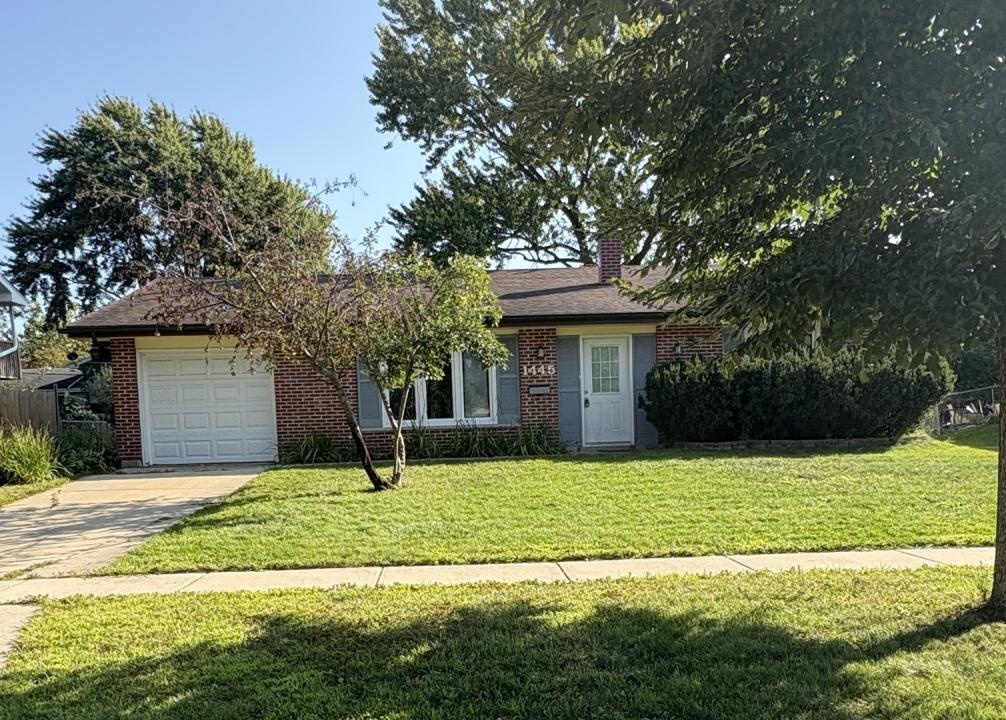 1445 Nottingham Lane, Hoffman Estates, Illinois 60169, USA