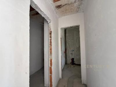 Liqeni i Thatë, Tirana, Albania