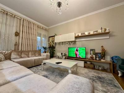 Kopshti Botanik Zoologjik, Tirana, Albania