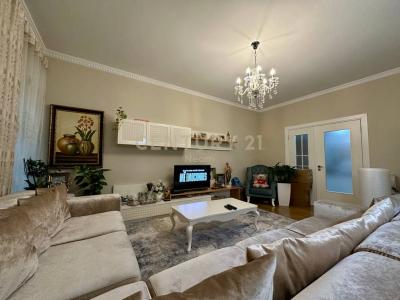 Kopshti Botanik Zoologjik, Tirana, Albania