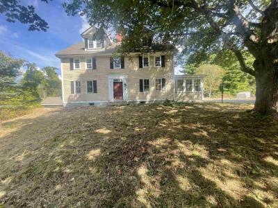 221 New Durham Road, Alton, New Hampshire 03809, USA