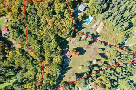 5048 Ch. Renaud, Sainte-Agathe-des-Monts, Quebec J8C 2Z8, Canada