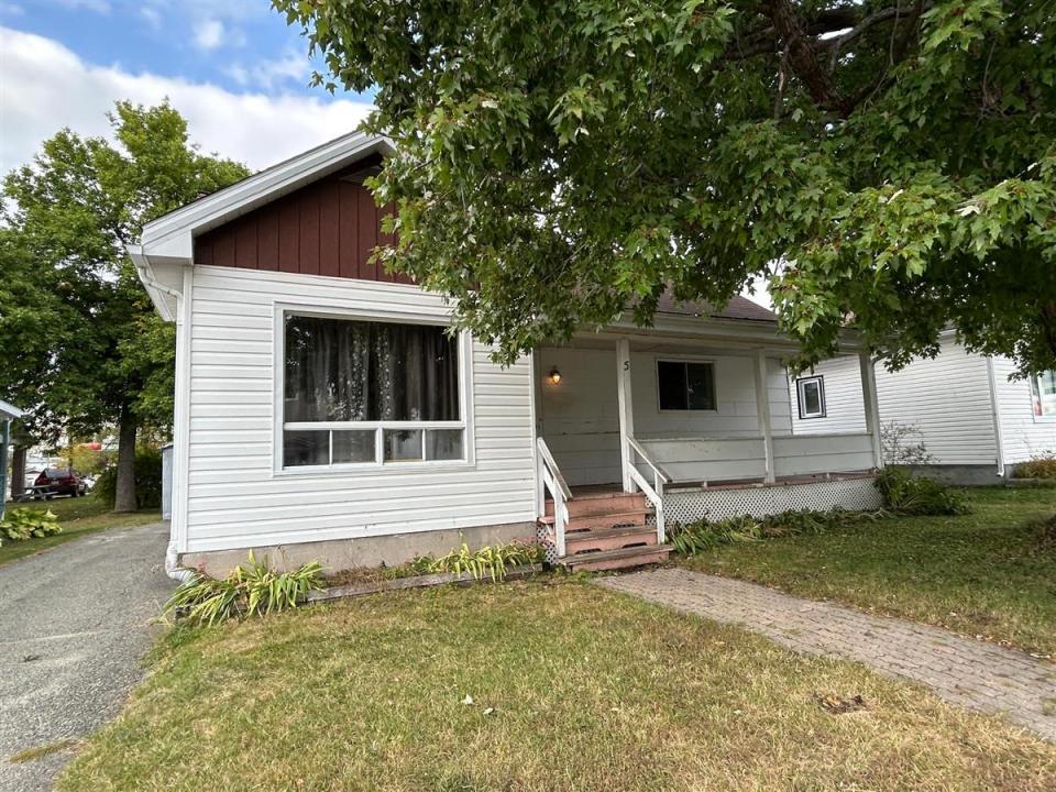 5 Rue Lambert, Quebec J9V 1S9, Canada