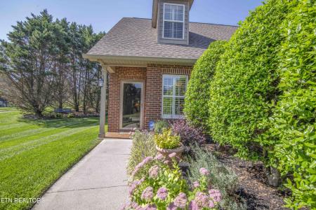 253 Meadow Walk Ln Lane, Lenoir City, Tennessee 37772, USA