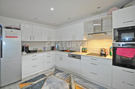 Ehringshausen, Andalucia 35630, Germany