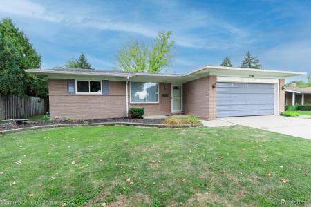 11348 Afton Road, Southgate, Michigan 48195, USA